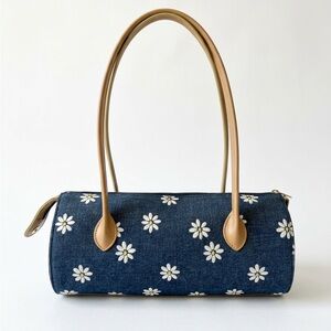 Super cute denim mini shoulder bag with white daisy print 🌼